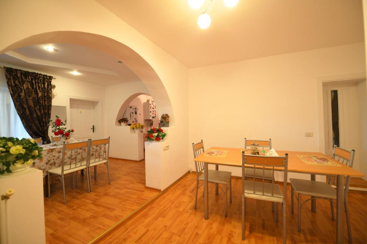 Casa Mirandre Apartamento Haţeg Exterior foto
